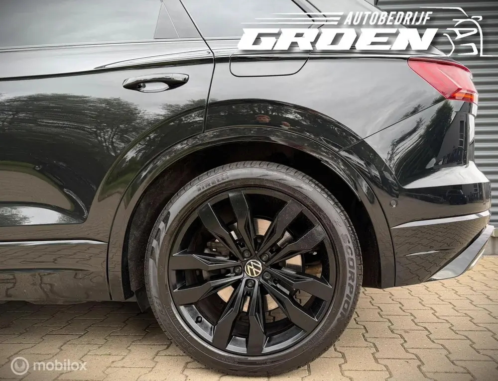 Volkswagen Touareg 3.0 TSi 4MOTION R-LINE PANO|HUD|UCHT|TREK uit 2023, foto 17