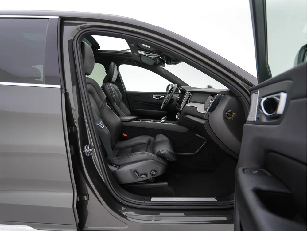 Volvo XC60 2.0 T8 Twin Engine Inscription AWD (Plug-In) *PAN uit 2019, foto 12