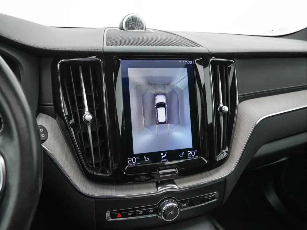 Volvo XC60 2.0 T8 Twin Engine Inscription AWD (Plug-In) *PAN uit 2019, foto 16