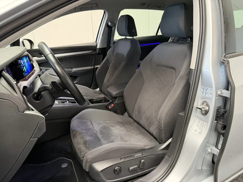 Volkswagen Golf Variant 1.0 eTSI LIFE NAVIGATIE ADAPTIVE CRU uit 2023, foto 15