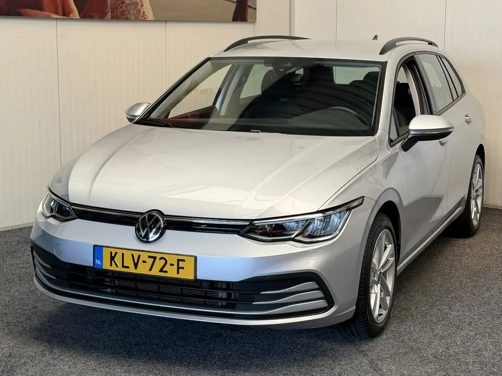 Volkswagen Golf Variant 1.0 eTSI LIFE NAVIGATIE ADAPTIVE CRU uit 2023, foto 4