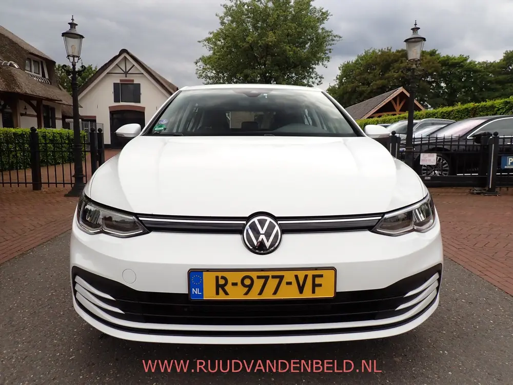 Volkswagen Golf 1.0TSI / ACC / CARPLAY / PDC / 19'' uit 2022, foto 2