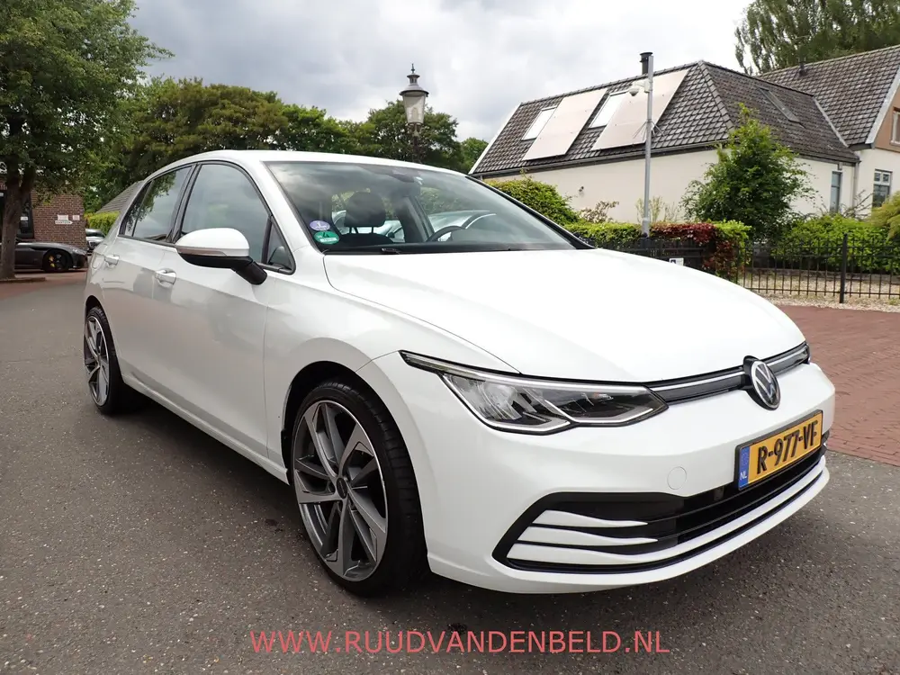 Volkswagen Golf 1.0TSI / ACC / CARPLAY / PDC / 19'' uit 2022, foto 3