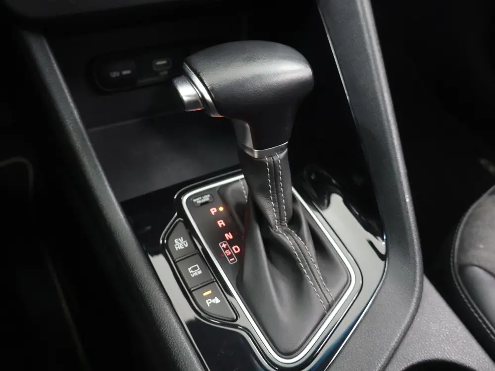 Kia Niro 1.6 GDi PHEV DynamicLine | Trekhaak | Navigatie | C uit 2019, foto 19