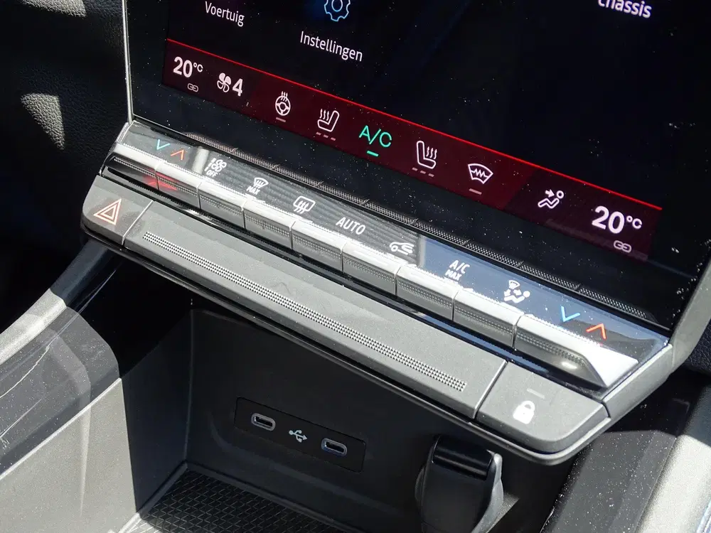 Renault Rafale 1.2 E-Tech full hybrid 200 esprit Alpine uit 2025, foto 13