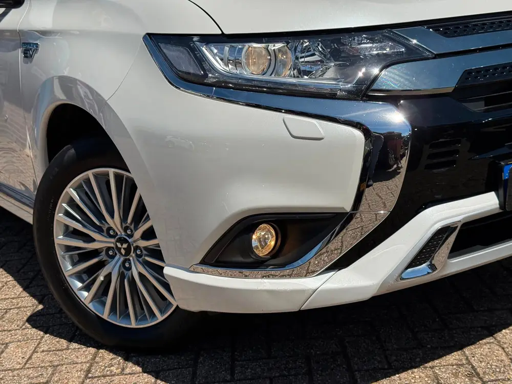 Mitsubishi Outlander 2.4 PHEV Pure+ 2019 AUT NAVI LM NAP! uit 2019, foto 20