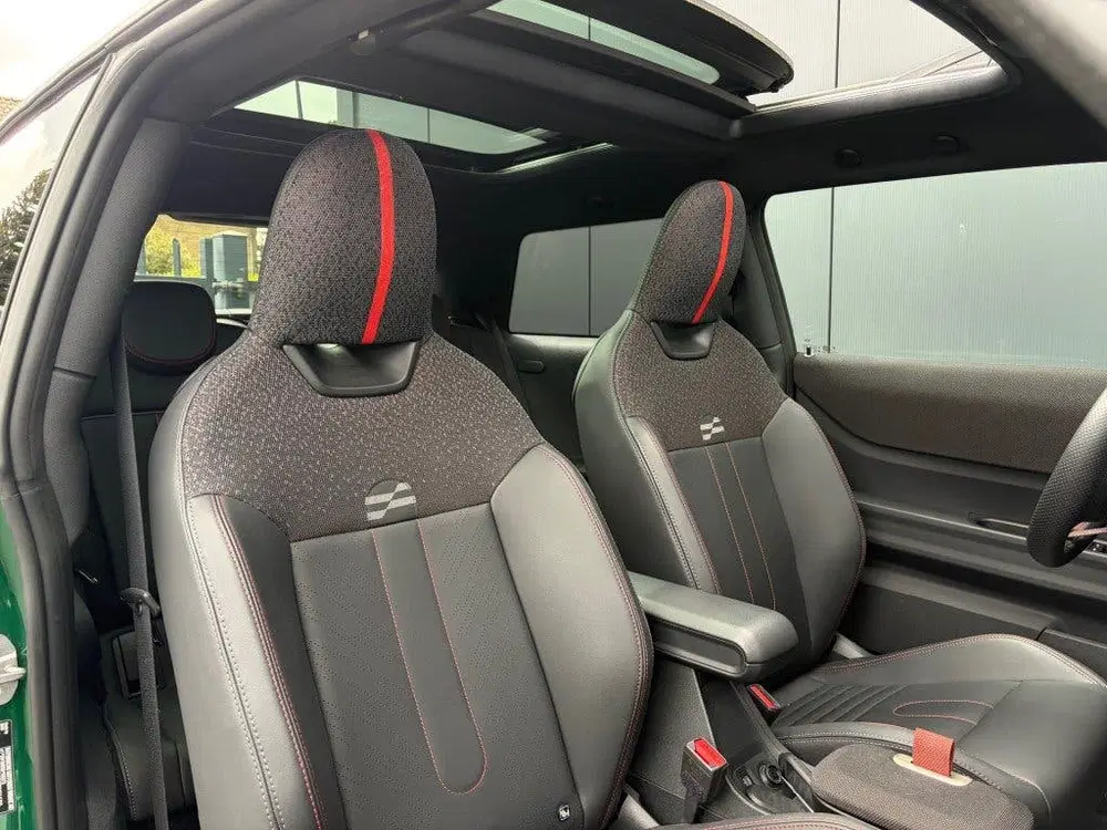 Mini Cooper S 2.0 JCW Pano ACC HUD Camera H uit 2024, foto 5