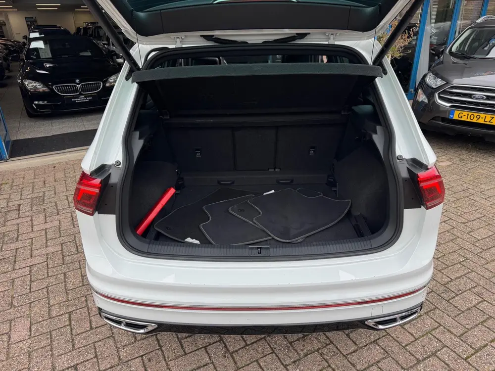 Volkswagen Tiguan 2.0 TSI 4Motion R-LINE 2021 AUT PANO NAP! uit 2021, foto 13