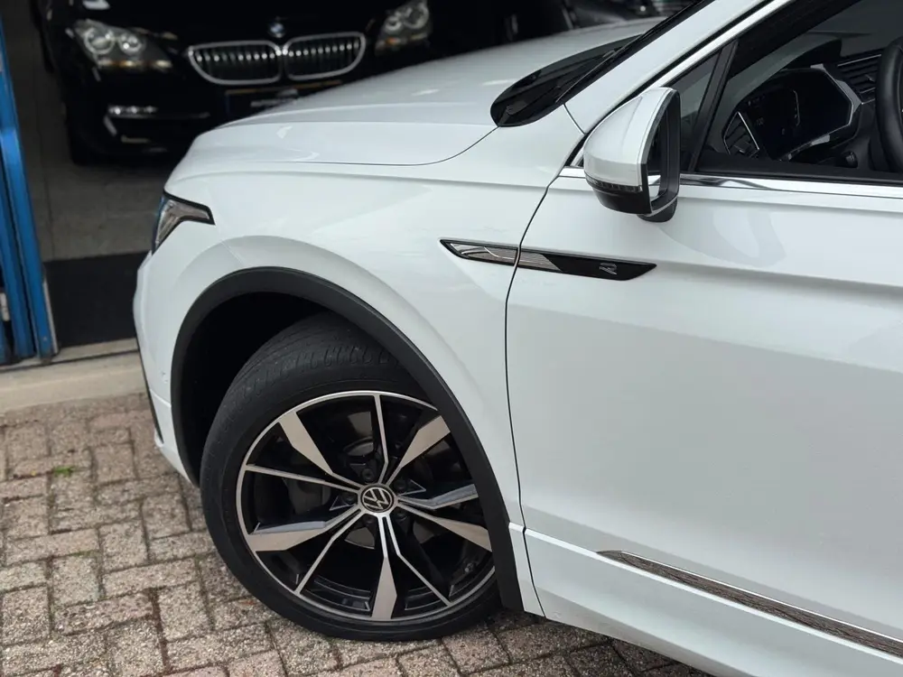 Volkswagen Tiguan 2.0 TSI 4Motion R-LINE 2021 AUT PANO NAP! uit 2021, foto 19