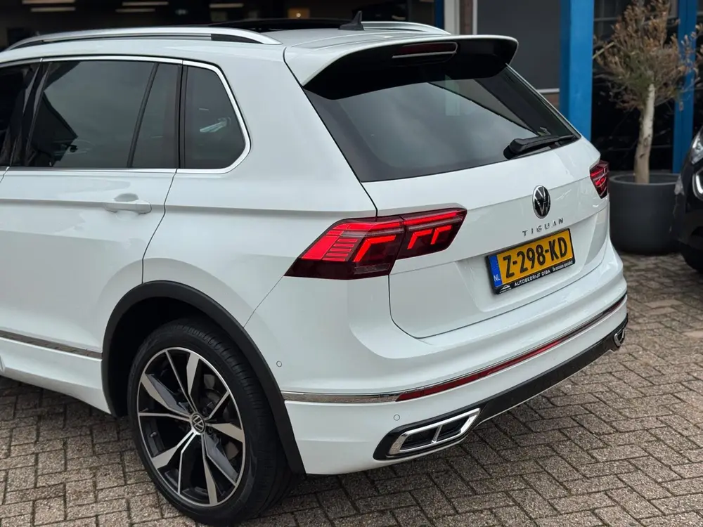Volkswagen Tiguan 2.0 TSI 4Motion R-LINE 2021 AUT PANO NAP! uit 2021, foto 4