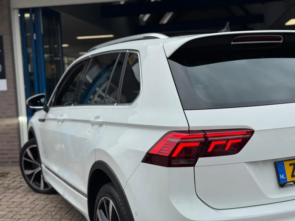 Volkswagen Tiguan 2.0 TSI 4Motion R-LINE 2021 AUT PANO NAP! uit 2021, foto 5