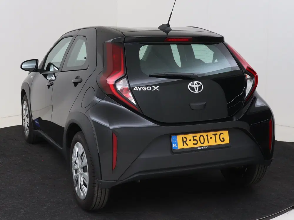 Toyota Aygo X 1.0 VVT-i S-CVT play uit 2022, foto 11