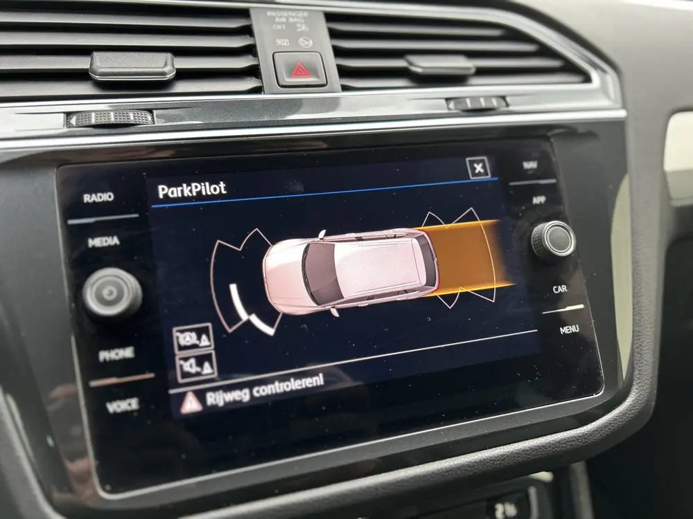 Volkswagen Tiguan 1.5 TSI Comfortline Business | R-Line | Tr uit 2020, foto 15