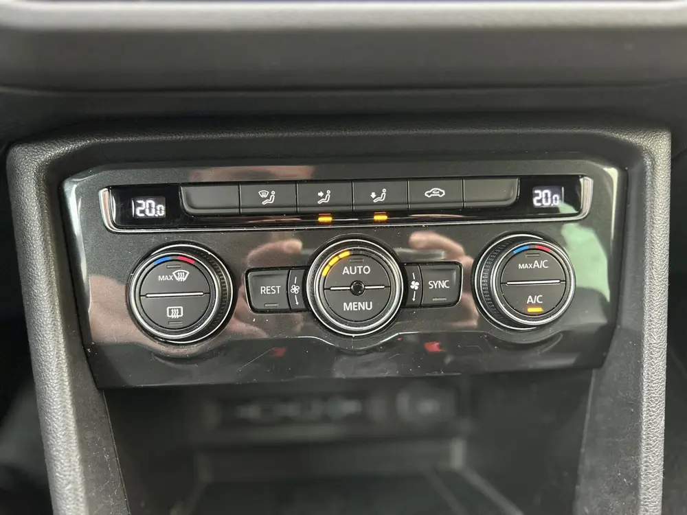 Volkswagen Tiguan 1.5 TSI Comfortline Business | R-Line | Tr uit 2020, foto 16
