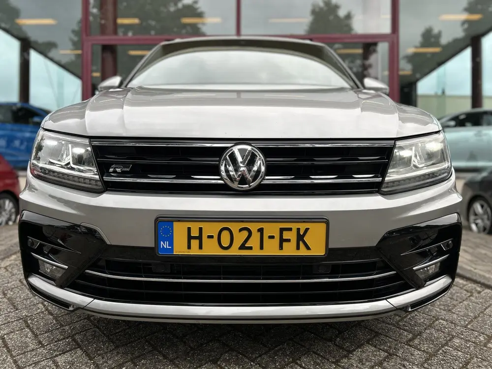 Volkswagen Tiguan 1.5 TSI Comfortline Business | R-Line | Tr uit 2020, foto 2