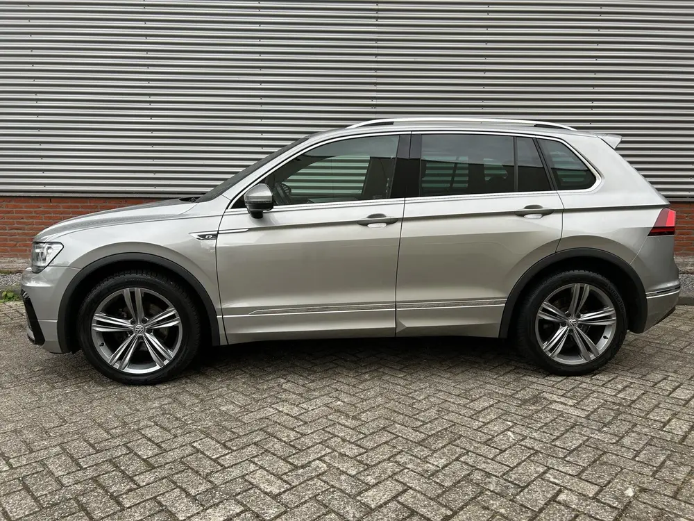 Volkswagen Tiguan 1.5 TSI Comfortline Business | R-Line | Tr uit 2020, foto 3
