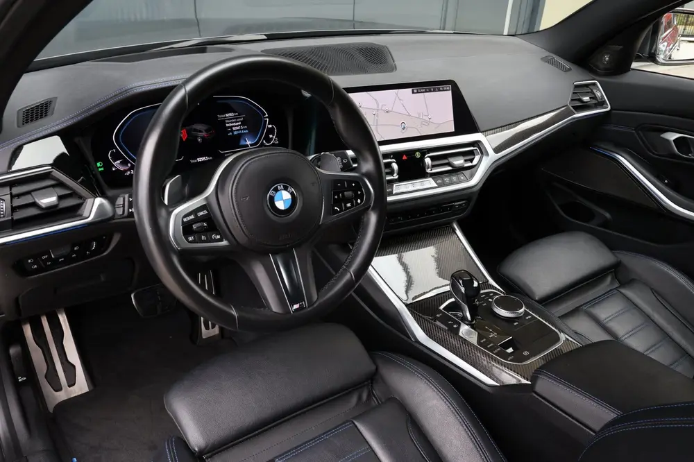 BMW 3-serie 320e M-sport ShadowLine uit 2021, foto 10