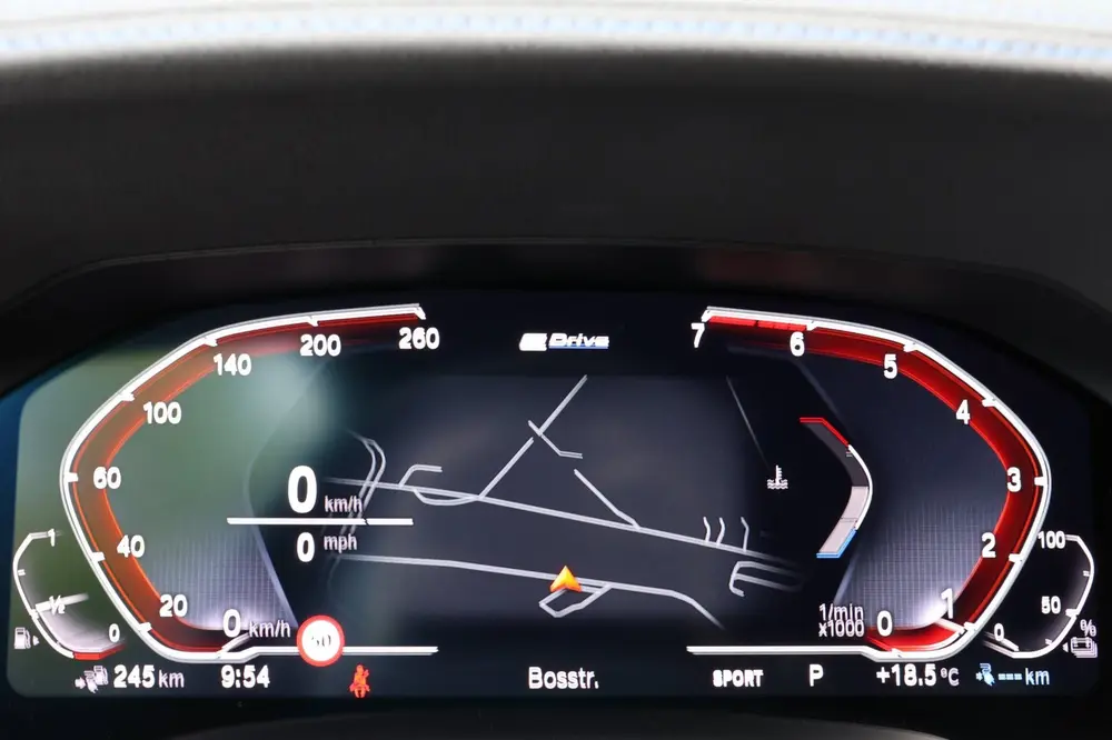 BMW 3-serie 320e M-sport ShadowLine uit 2021, foto 11