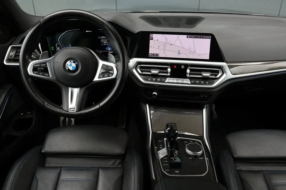 BMW 3-serie 320e M-sport ShadowLine uit 2021, foto 3