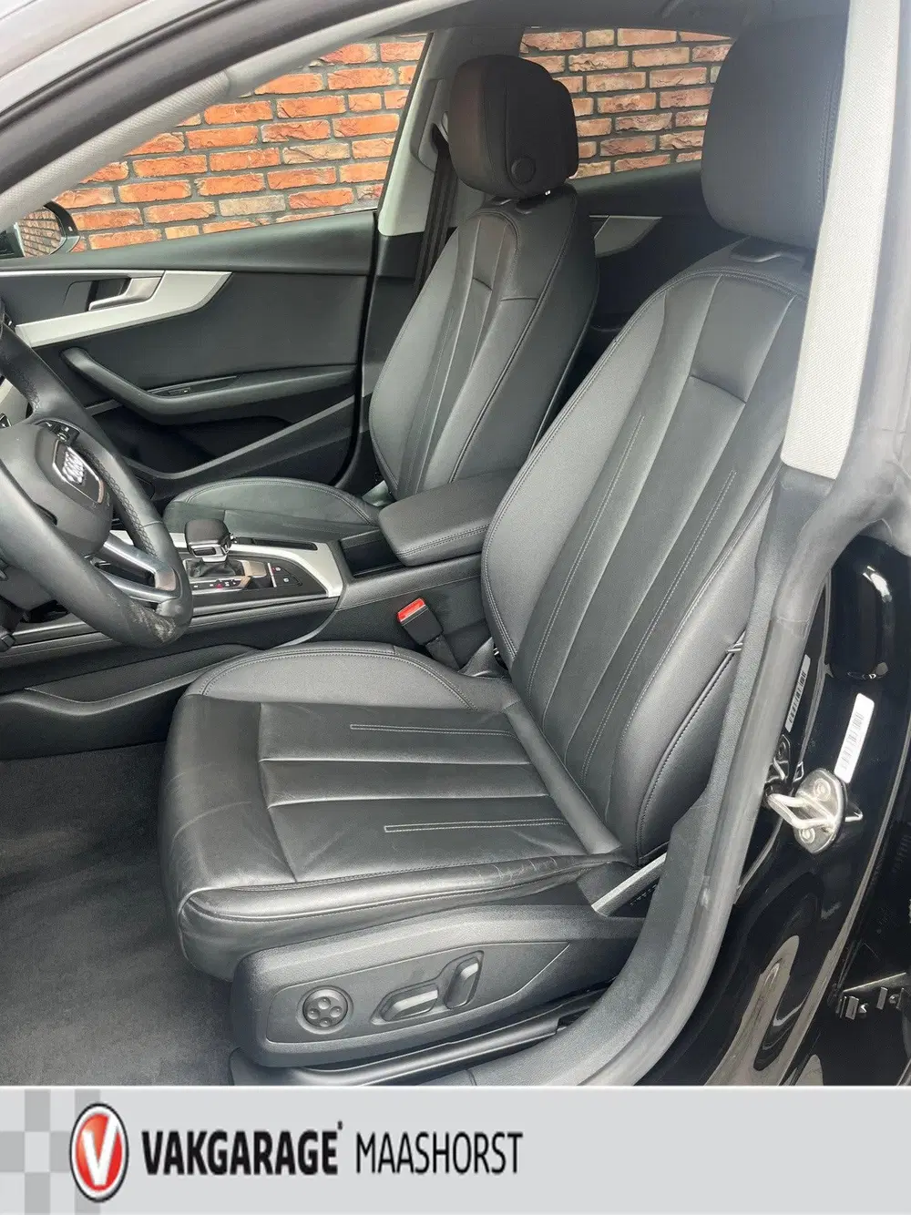 Audi A5 40 TFSI quattro S edition AchteruitrijCam uit 2023, foto 14