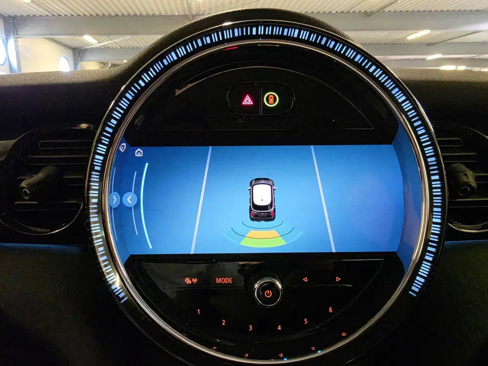 Mini Cooper 1.5 Classic Navigatie uit 2023, foto 14