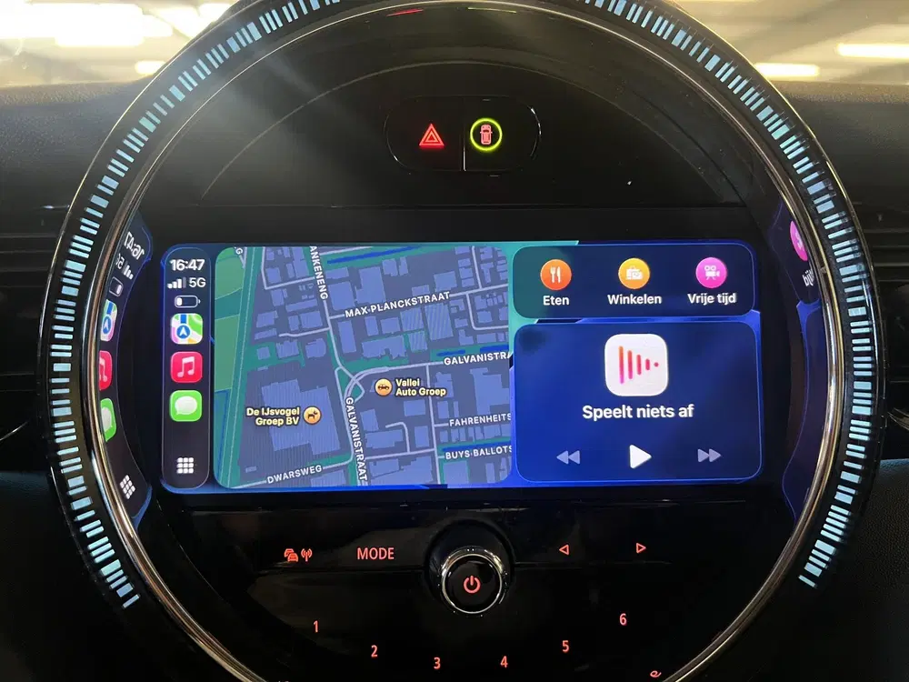 Mini Cooper 1.5 Classic Navigatie uit 2023, foto 4