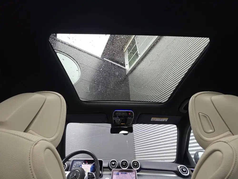 Mercedes-Benz C-Klasse 300 e Luxury Line uit 2024, foto 5