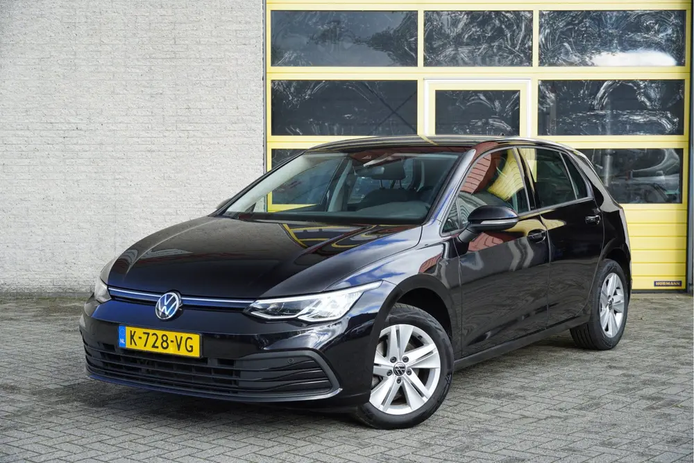 Volkswagen Golf 1.0 TSI Life BJ2021 Lmv 16" | Led V+A | Pdc uit 2021