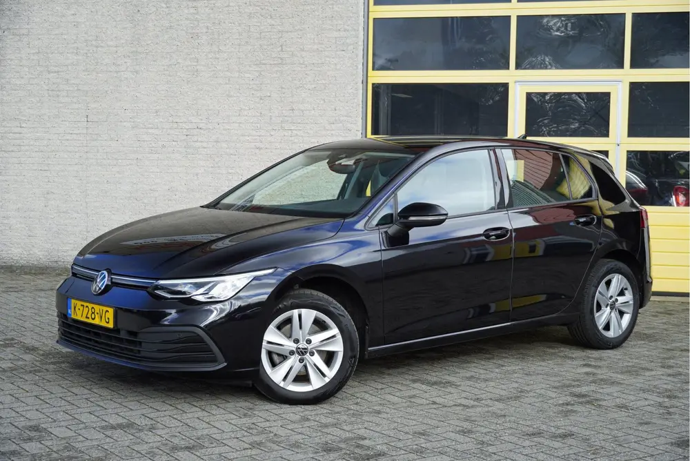 Volkswagen Golf 1.0 TSI Life BJ2021 Lmv 16" | Led V+A | Pdc uit 2021, foto 2