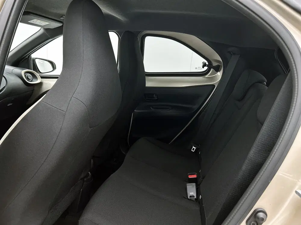 Toyota Aygo X 1.0 VVT-i S-CVT Pulse + uit 2025, foto 17