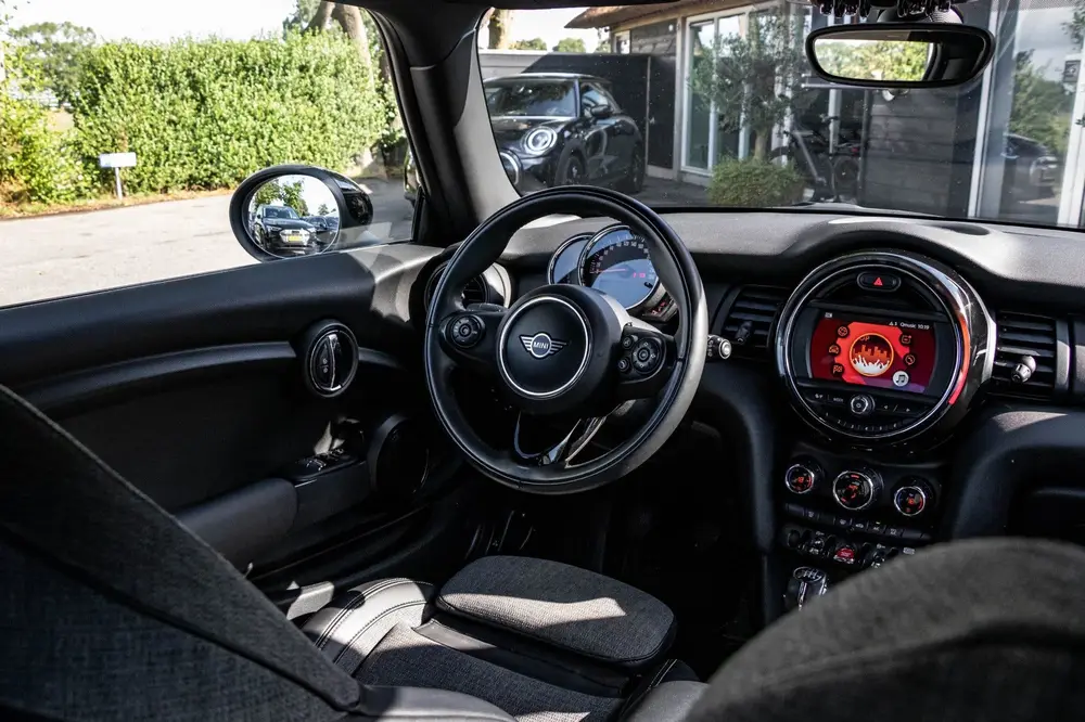 Mini 3-Deurs 1.5 One Chili NL Auto I Dealeronderhouden I NAP uit 2019, foto 2