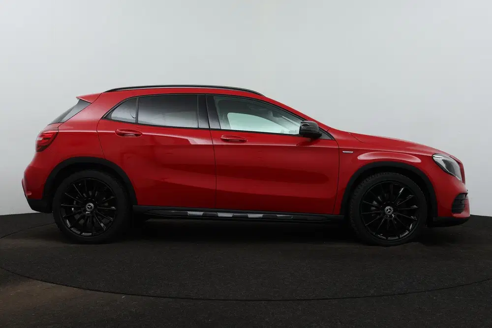 Mercedes-Benz GLA 200 Premium Plus AMG-Line (Dealer o uit 2020, foto 13