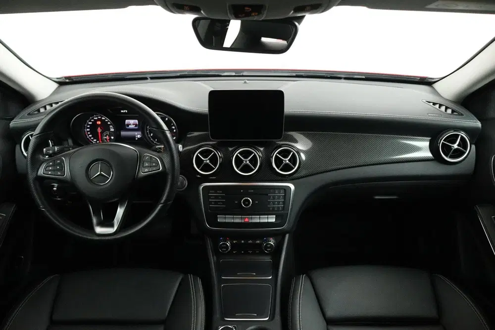 Mercedes-Benz GLA 200 Premium Plus AMG-Line (Dealer o uit 2020, foto 2