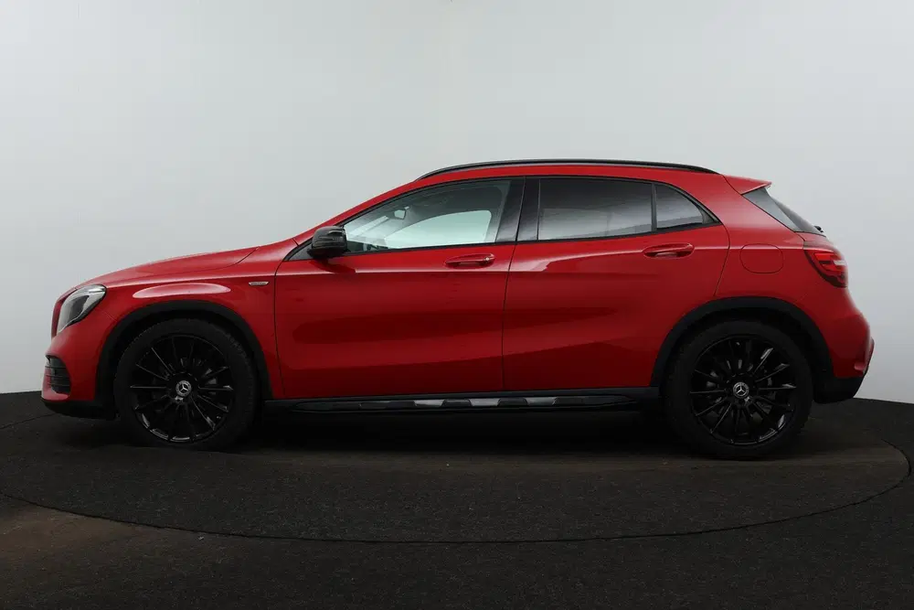 Mercedes-Benz GLA 200 Premium Plus AMG-Line (Dealer o uit 2020, foto 4