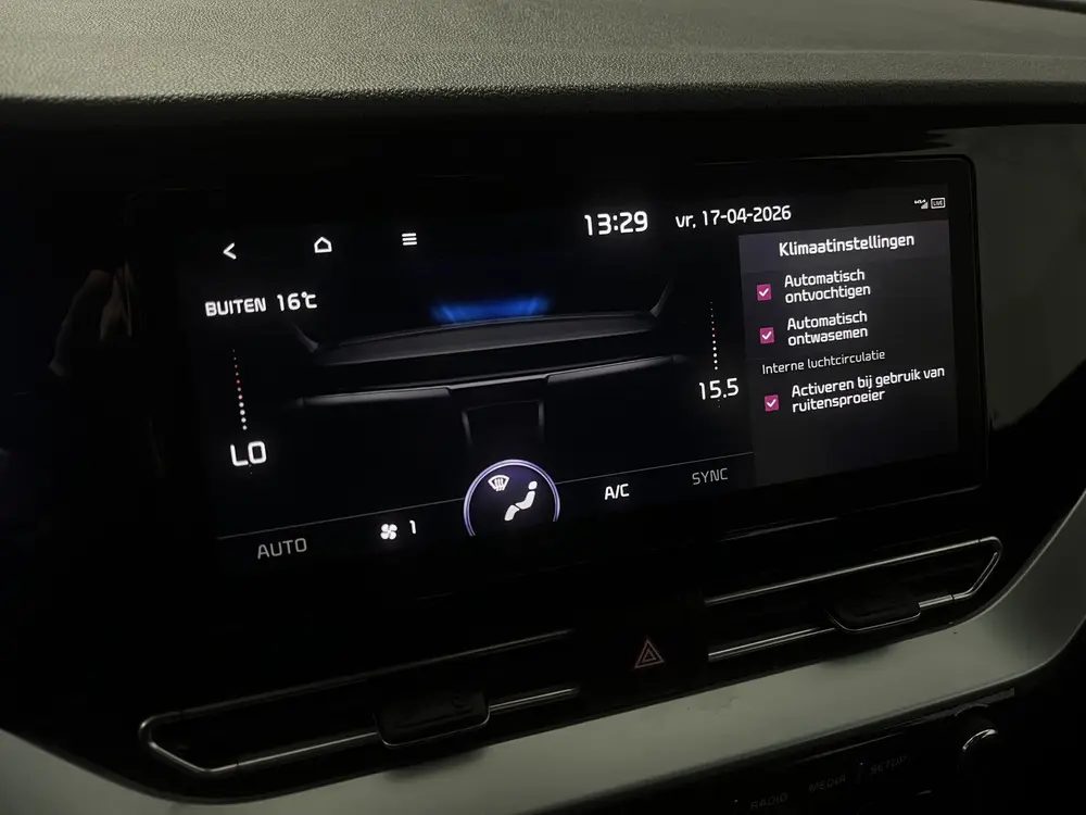 Kia Niro 1.6 GDi Hybrid DynamicLine 1E EIGN uit 2019, foto 19