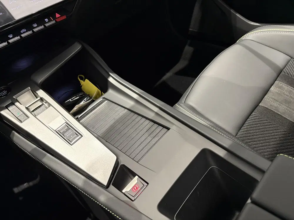 Peugeot 308 GT Avantage EV 54 kWh l Voorraad model l D uit 2025, foto 17