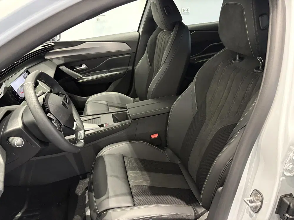 Peugeot 308 GT Avantage EV 54 kWh l Voorraad model l D uit 2025, foto 9