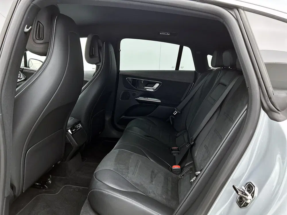 Mercedes-Benz EQE 300 Sport Edition 89 kWh uit 2024, foto 18