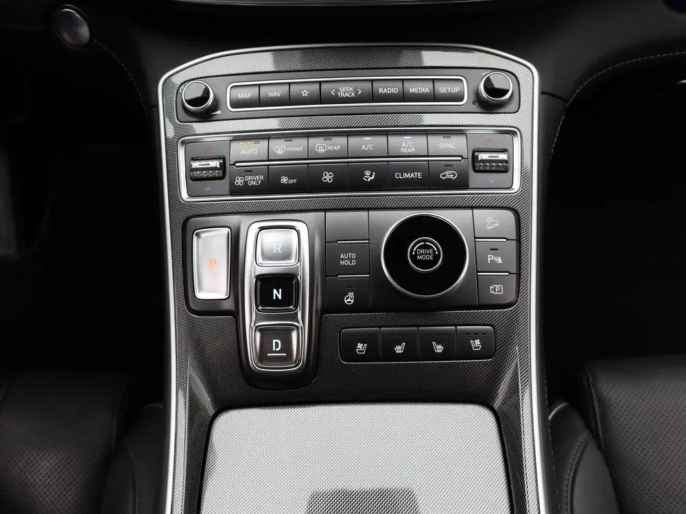 Hyundai SANTA FE 1.6 T-GDI HEV Premium 7p. uit 2023, foto 10
