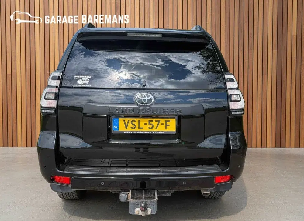 Toyota Land Cruiser 2.8 D-4D-F Professional Window Van uit 2022, foto 6