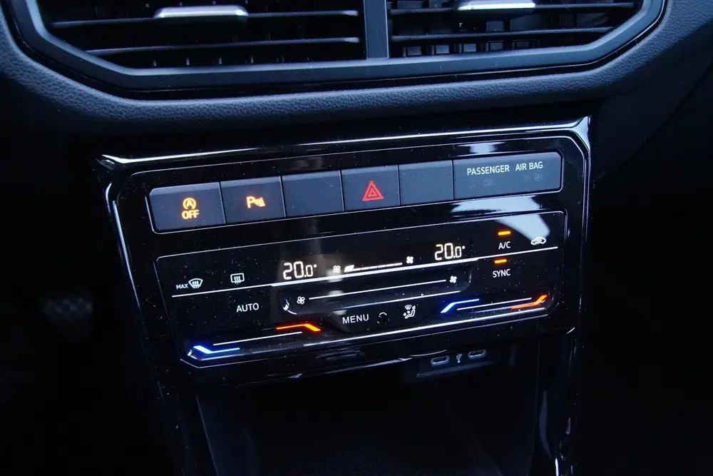 Volkswagen T-Cross Clear Blue Edition*Automaat* Carplay&Andr uit 2024, foto 6