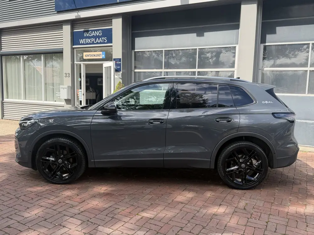 Volkswagen Tiguan 1.5 eTSI Life Edition | Automaat | Stoelve uit 2025, foto 3