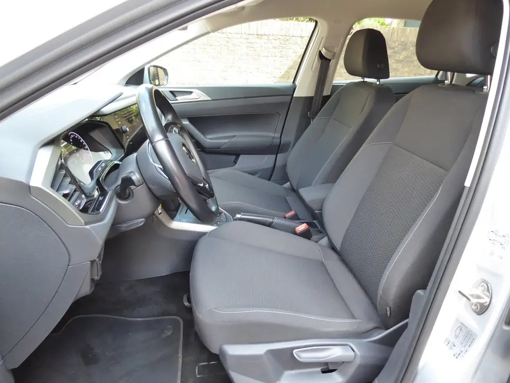 Volkswagen POLO 1.0 TSI Comfortline Business uit 2021, foto 12