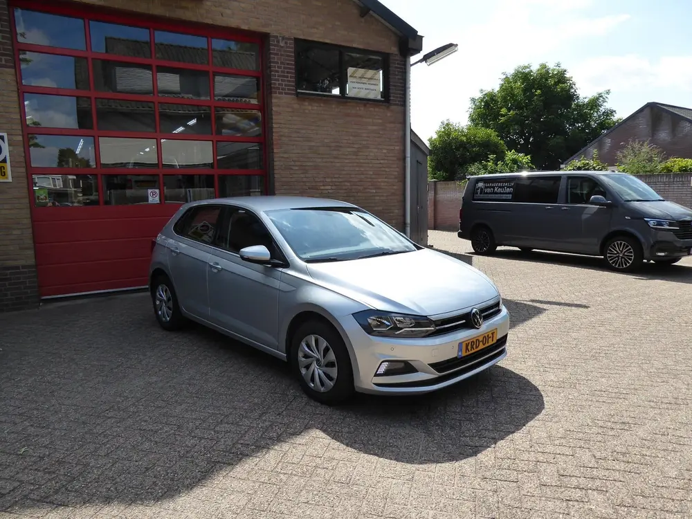 Volkswagen POLO 1.0 TSI Comfortline Business uit 2021, foto 2