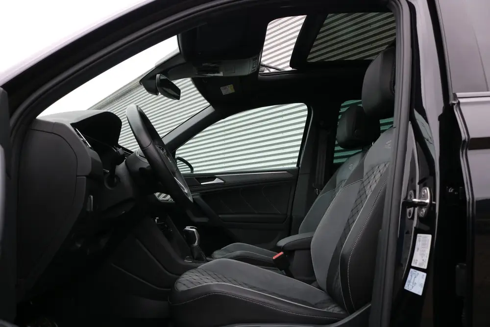 Volkswagen Tiguan 2.0 TSI 4Motion R-Line Black Style (Panora uit 2021, foto 4