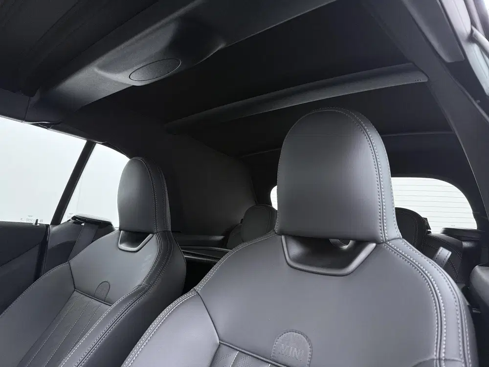 Mini Cabrio Cooper C Pakket M uit 2026, foto 14