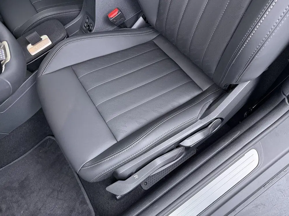 Mini Cabrio Cooper C Pakket M uit 2026, foto 15