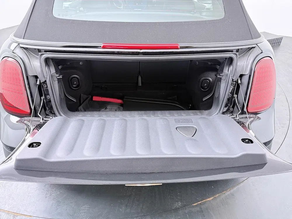 Mini Cabrio Cooper C Pakket M uit 2026, foto 20