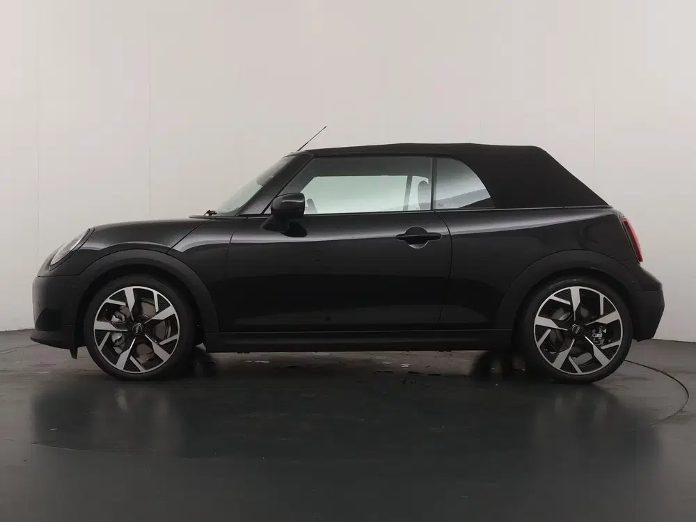 Mini Cabrio Cooper C Pakket M uit 2026, foto 3