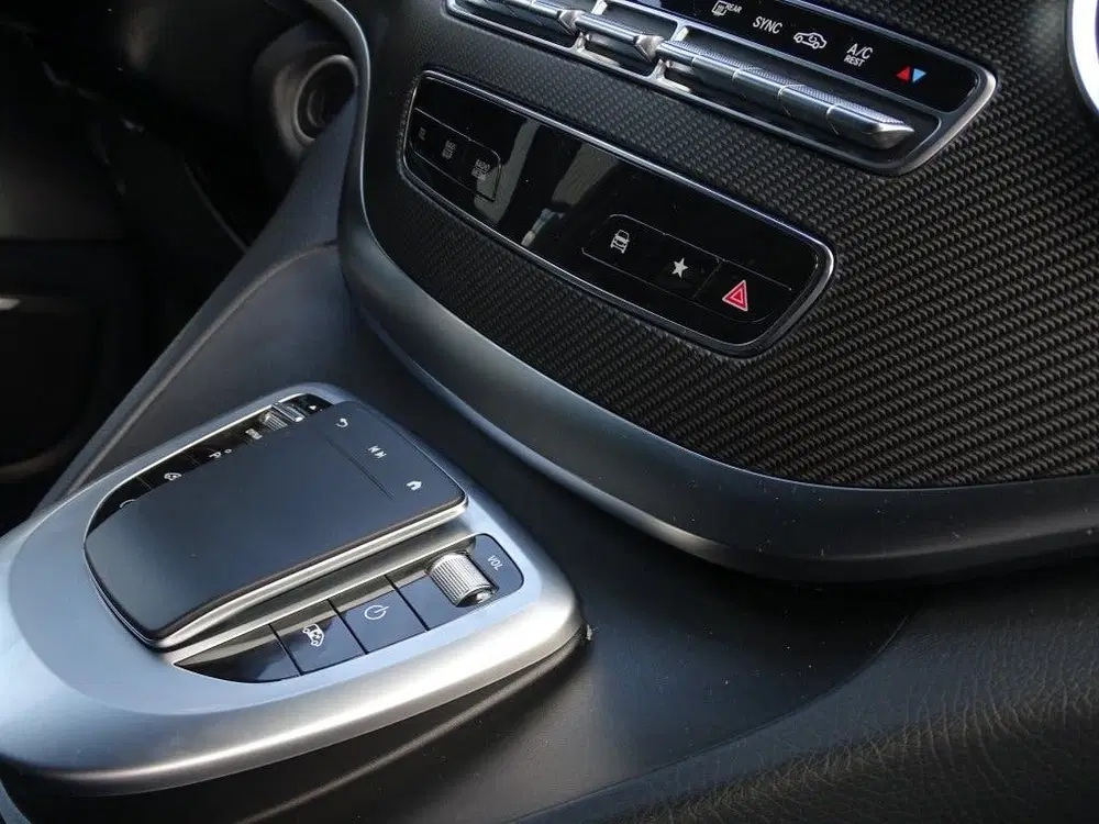 Mercedes-Benz V-Klasse 300d 239PK automaat uit 2023, foto 13